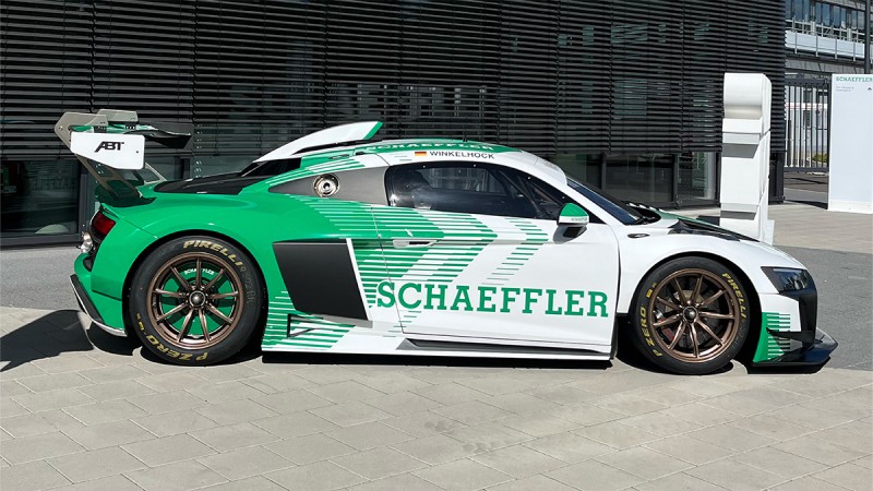 Im Rahmen des DTM-Rennens auf dem Nürburgring kommt die Lamellenbremse erstmals im Schaeffler-Innovationstaxi zum Einsatz.