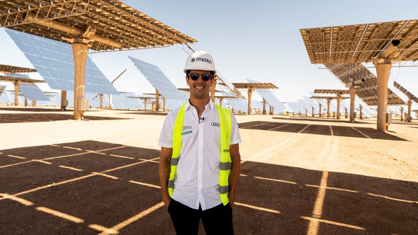 Lucas di Grassi (Audi Sport ABT Schaeffler) in the world's largest solar power plant near Marrakesh. Schaeffler supplies precise bearing technology for this.