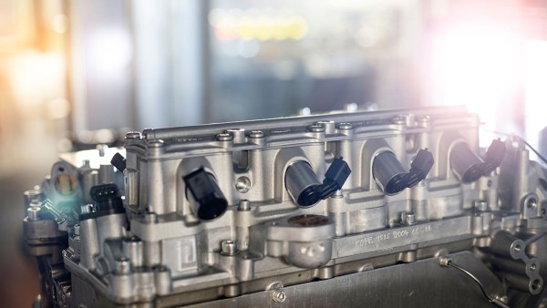 UniAir, the fully-variable electrohydraulic valve control system contributes to reduced fuel consumption.
