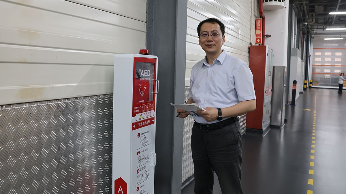 Dr. Ning Shuangli ist Werksarzt am Schaeffler-Standort Taicang.