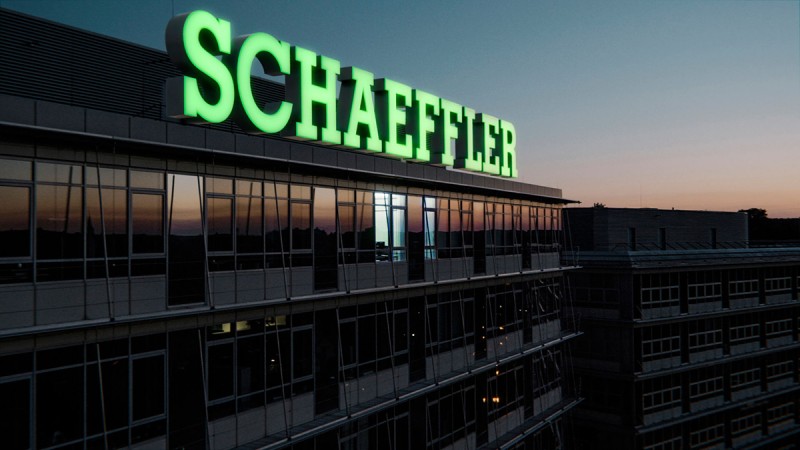 Schaeffler AG and the Schaeffler family, are jointly donating one million euros to the Red Cross.