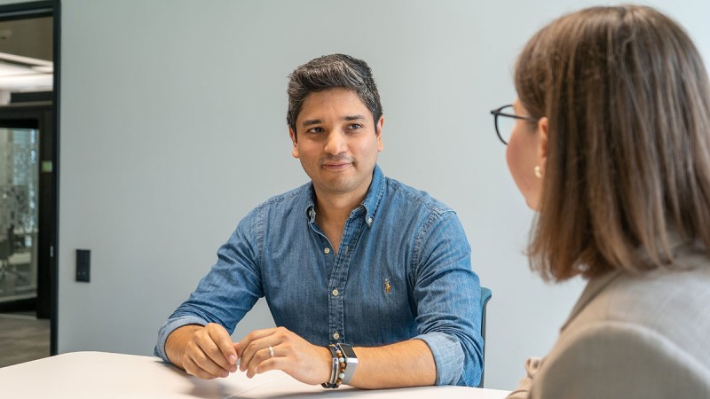 Rubén Arenal fördert eine Kultur des offenen Dialogs.