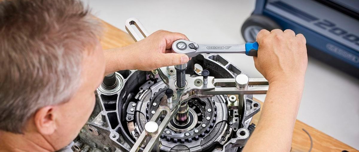 Parts Replacement Made Easy with Special Tools Schaeffler Group