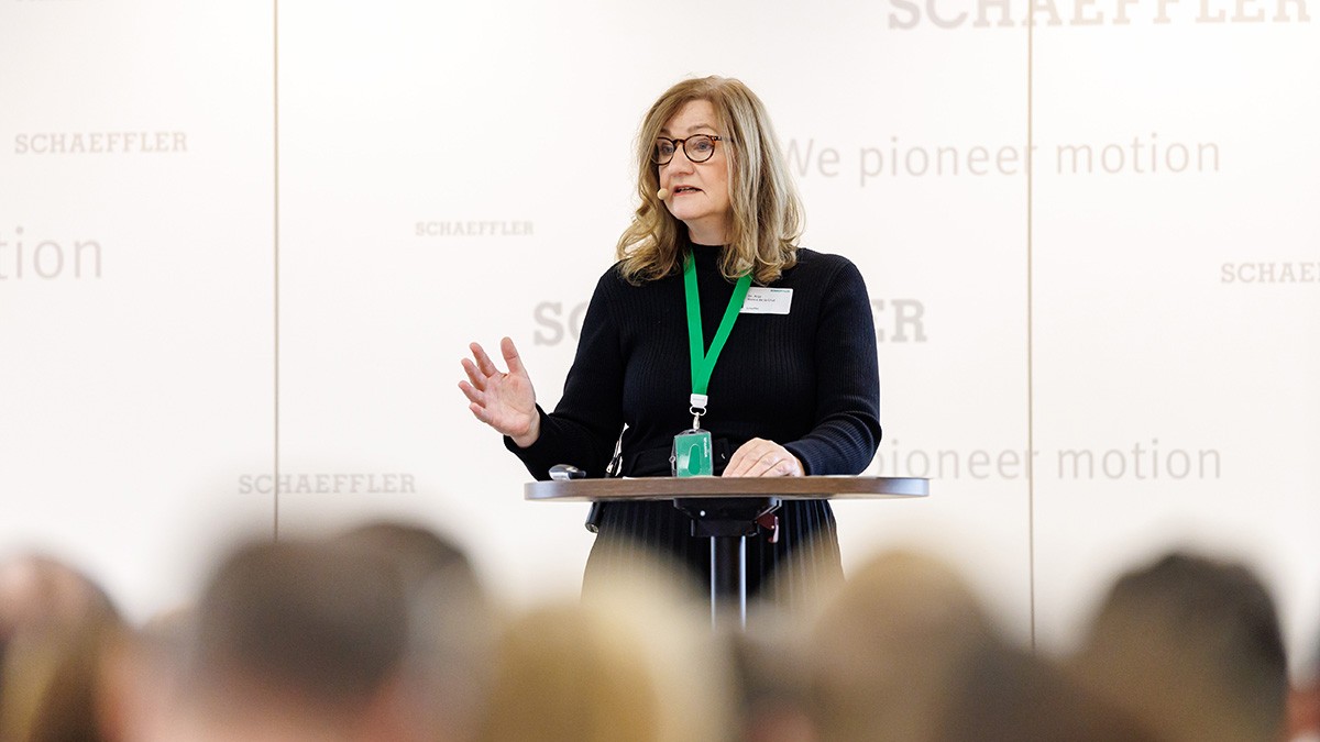 In her brief keynote address to attendees, Dr. Anja Rivera de la Cruz, Head of Strategic Sustainability, prepared the ground for an intensive stakeholder dialogue at Schaeffler.