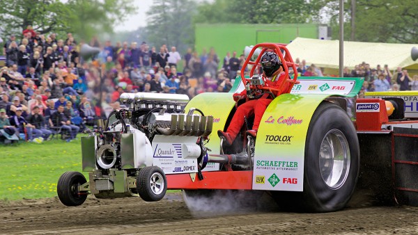 Tractor Pulling