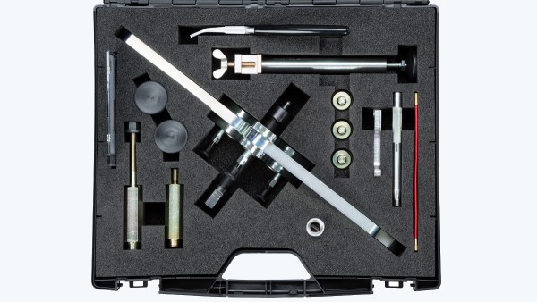 All parts are precision-fit to be safely embedded in the self-produced tool case. They are also organized in a logical way that makes them easy to remove while working with them.